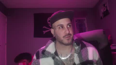 Snapshot of dabirdfree chatting on 02-12-25, 09:43 Destroyer online show from 02-12-25, 09:43