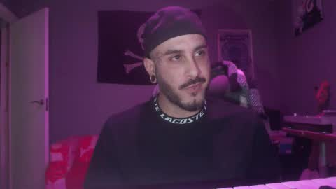 Snapshot of dabirdfree chatting on 10-01-25, 11:00 Destroyer online show from 10-01-25, 11:00