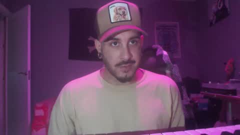 Snapshot of dabirdfree chatting on 10-04-25, 05:44 Destroyer online show from 10-04-25, 05:44