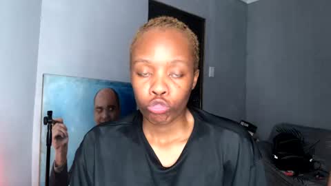 Snapshot of dad_tothesehoes chatting on 10-12-25, 09:30 dad_tothesehoes online show from 10-12-25, 09:30