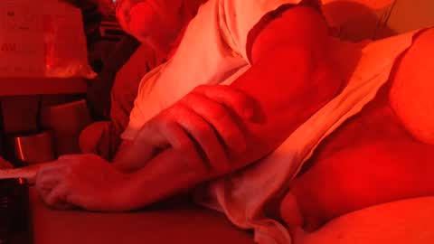 Snapshot of daddiesmonstercock chatting on 09-28-25, 07:19 daddiesmonstercock online show from 09-28-25, 07:19