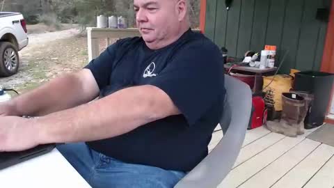 daddy7194 online show from 12-17-25, 09:32