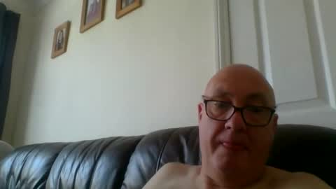 daddyhere4uall6 online show from 11-01-25, 09:44
