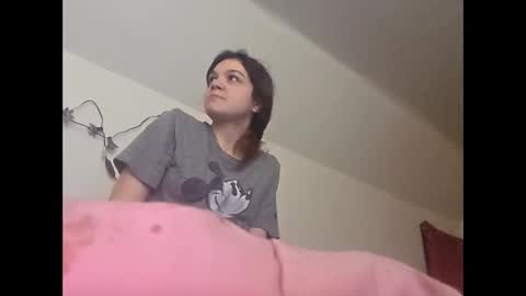 Snapshot of daddyscumslut211 chatting on 12-14-25, 09:30 fairylee21 online show from 12-14-25, 09:30