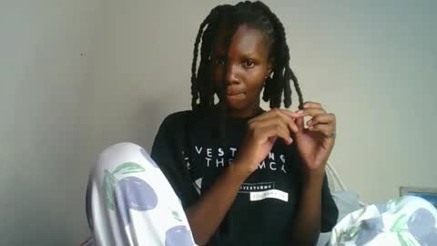 Snapshot of daddyslove_ chatting on 09-10-25, 08:03 Daddys love online show from 09-10-25, 08:03