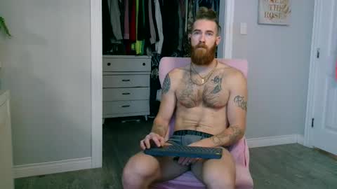 Snapshot of daddyunlocked89 chatting on 10-16-25, 02:29 daddyunlocked89 online show from 10-16-25, 02:29
