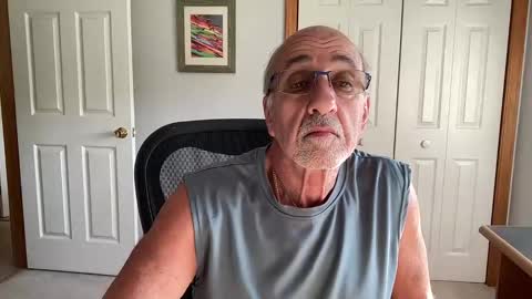 daddyweis online show from 10-19-25, 01:23