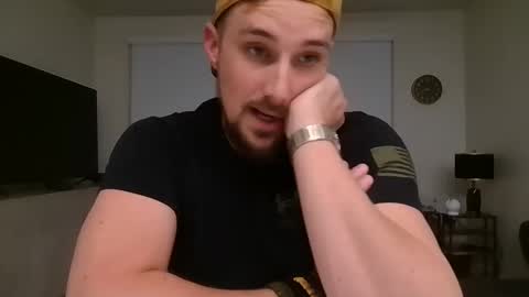 Snapshot of dadgoeswild chatting on 03-07-25, 05:40 DadGoesWild online show from 03-07-25, 05:40