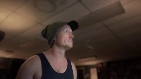 Snapshot of daemon456321 chatting on 10-15-25, 01:17 daemon online show from 10-15-25, 01:17