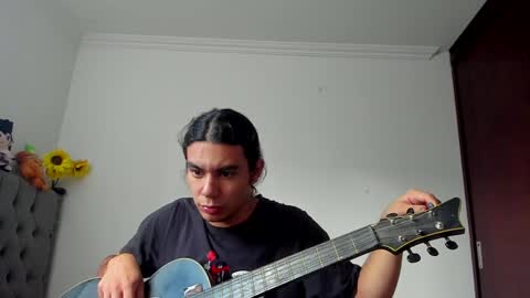 Snapshot of daemon_txuspunk chatting on 12-04-24, 09:24 DAEMON online show from 12-04-24, 09:24