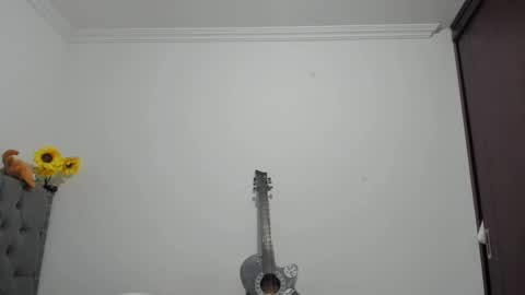 Snapshot of daemon_txuspunk chatting on 12-13-24, 05:38 DAEMON online show from 12-13-24, 05:38