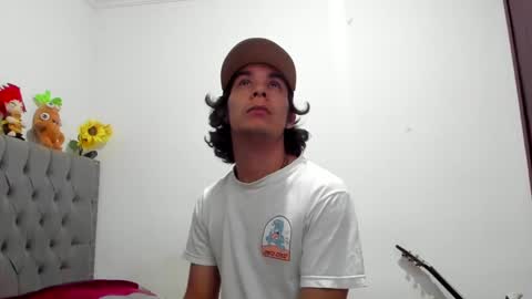 Snapshot of daemon_txuspunk chatting on 01-28-25, 04:39 DAEMON online show from 01-28-25, 04:39