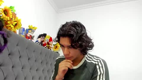 Snapshot of daemon_txuspunk chatting on 02-13-25, 02:01 DAEMON online show from 02-13-25, 02:01