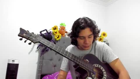 Snapshot of daemon_txuspunk chatting on 02-18-25, 12:37 DAEMON online show from 02-18-25, 12:37