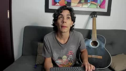 Snapshot of daemon_txuspunk chatting on 10-21-25, 04:24 DAEMON online show from 10-21-25, 04:24