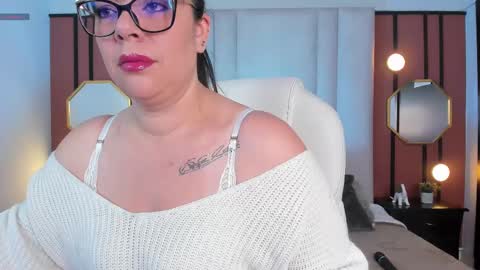 Dafne online show from 01-18-25, 11:43