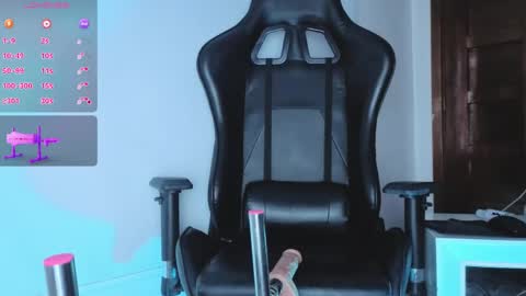 Dafneblase online show from 04-28-26, 01:38