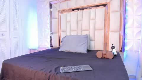 Snapshot of dafnee_adams chatting on 11-24-25, 12:27 Dafnee online show from 11-24-25, 12:27