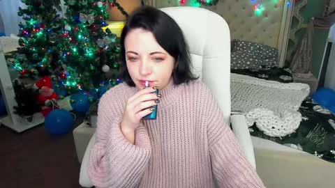 Snapshot of dafni_mon chatting on 01-01-25, 06:47 Dafni Mon online show from 01-01-25, 06:47