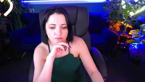 Snapshot of dafni_mon chatting on 01-14-25, 10:38 Dafni Mon online show from 01-14-25, 10:38