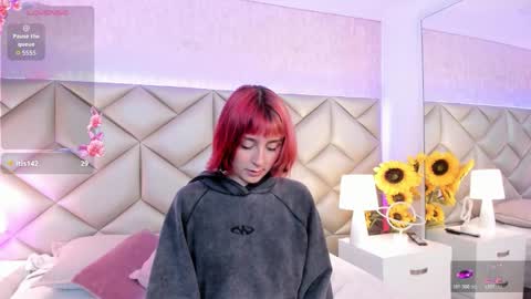 Dafnne online show from 12-05-25, 04:54