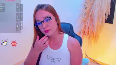 Snapshot of dahlia_rossi chatting on 10-18-25, 06:05 Dahlia online show from 10-18-25, 06:05