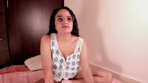 Dahli online show from 09-20-25, 08:32