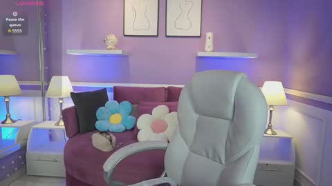 Dahlia Grey online show from 11-22-25, 11:42