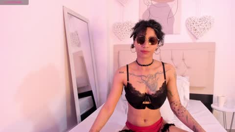 Daiana online show from 01-07-25, 01:14