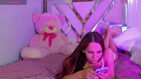 Snapshot of daicell_juliana chatting on 11-08-25, 04:45 daicell juliana online show from 11-08-25, 04:45