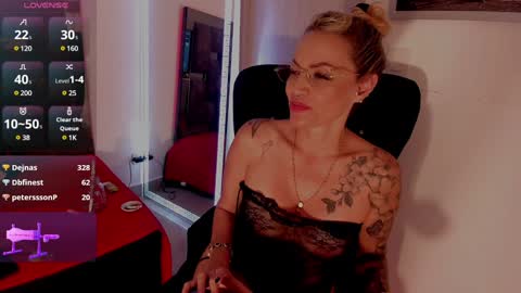 Snapshot of daila_jonnes chatting on 01-11-25, 12:12 D A I L A online show from 01-11-25, 12:12