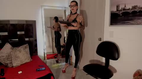 Snapshot of daila_jonnes chatting on 09-15-25, 08:53 D A I L A online show from 09-15-25, 08:53