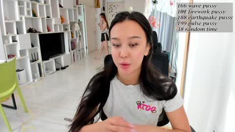 Snapshot of daily_love chatting on 11-02-25, 08:17 daily_love online show from 11-02-25, 08:17