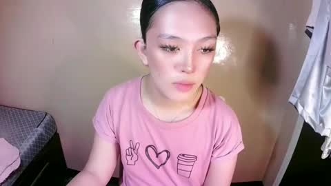 Snapshot of daisylira chatting on 12-13-24, 01:48 LILY christmas wish breast implant online show from 12-13-24, 01:48