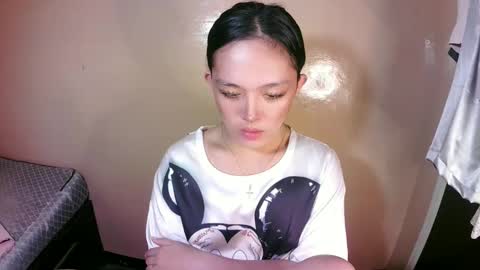 Snapshot of daisylira chatting on 12-14-24, 12:33 LILY christmas wish breast implant online show from 12-14-24, 12:33