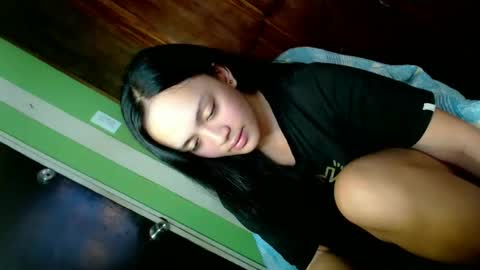 Snapshot of daisylira chatting on 11-02-25, 01:08 LILY christmas wish breast implant online show from 11-02-25, 01:08