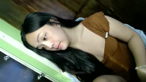 Snapshot of daisylira chatting on 11-09-25, 11:25 LILY christmas wish breast implant online show from 11-09-25, 11:25