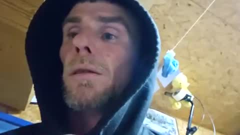 Snapshot of daiwants2fku chatting on 12-17-24, 01:38 dave online show from 12-17-24, 01:38