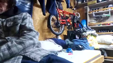 Snapshot of daiwants2fku chatting on 09-20-25, 11:17 dave online show from 09-20-25, 11:17