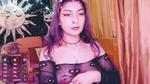 Snapshot of dak_7 chatting on 01-07-25, 12:13 -- -- help me reach 100 hands up online show from 01-07-25, 12:13