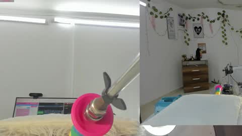 daki_ume_ online show from 11-24-25, 02:33