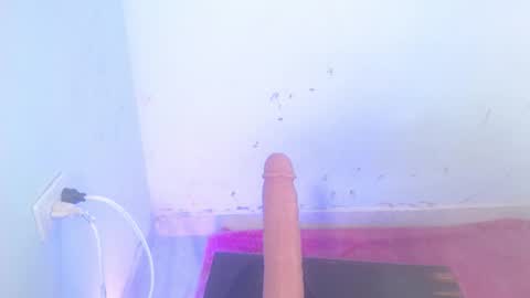 VALENTINA  online show from 10-22-25, 08:03