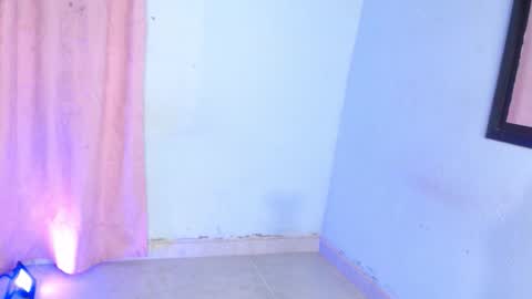 VALENTINA  online show from 10-30-25, 07:54