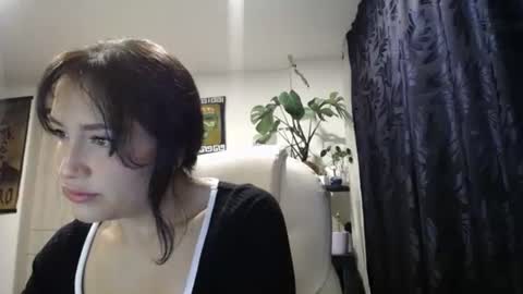 IG  dakotasofiaa online show from 01-21-25, 02:00