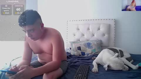 Dakota and Aron online show from 01-21-25, 10:08