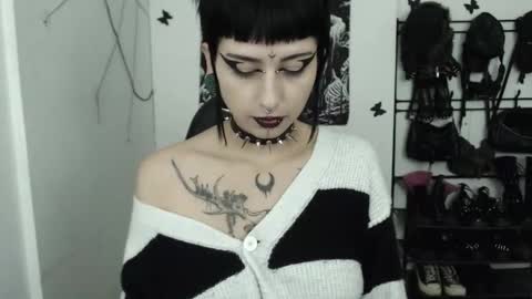 dakota online show from 12-19-25, 03:02