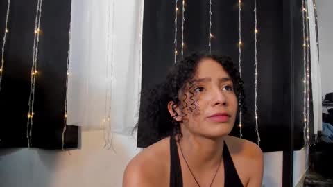 Snapshot of dakota_m01 chatting on 01-25-25, 05:07 Dakota online show from 01-25-25, 05:07