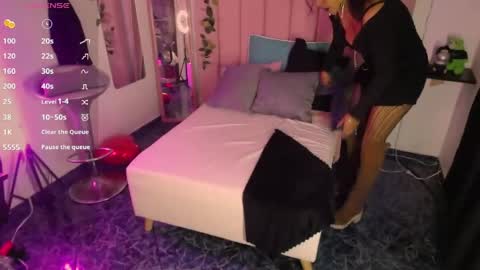 Caroliina online show from 03-26-26, 08:36