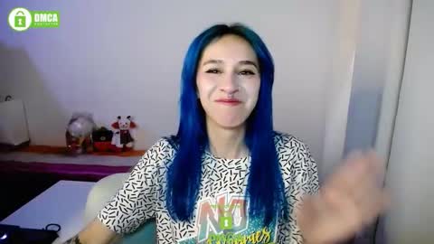 Snapshot of dakota_senju chatting on 12-17-25, 10:05 Maca online show from 12-17-25, 10:05