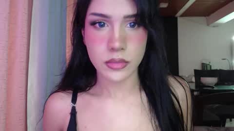 Snapshot of dakota_ts chatting on 10-27-25, 10:25 dakota_ts online show from 10-27-25, 10:25